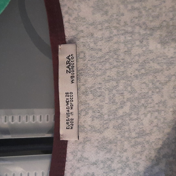 Crop top - Picture 2 of 2